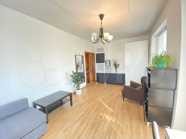 1-к. квартира, 50 м², 4/9 эт.