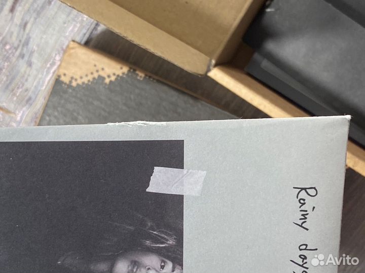 Layover альбом Тэхена