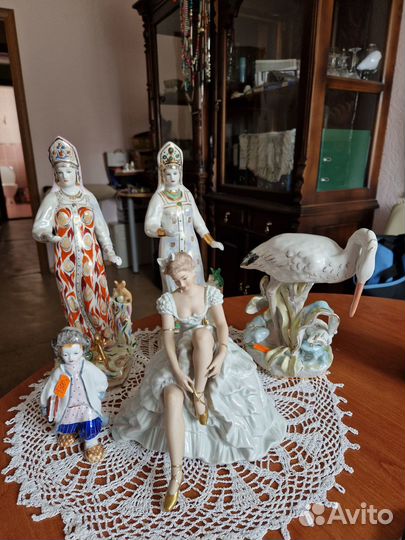 Фарфоровые статуэтки