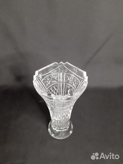 Хрустальная ваза