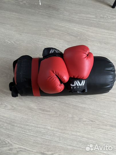 Боксерская груша и перчатки детские