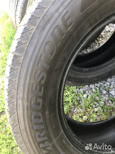 Bridgestone Ecopia EP850 245/65 R17