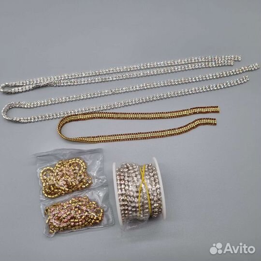 Материалы бусины, стразы, бисер
