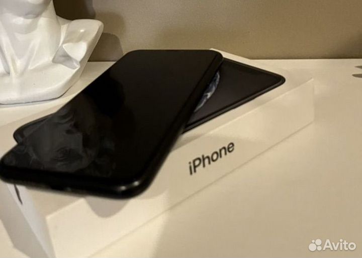 iPhone Xr, 128 ГБ