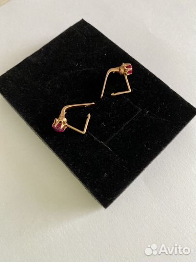 Золотые серьги 583 пробы