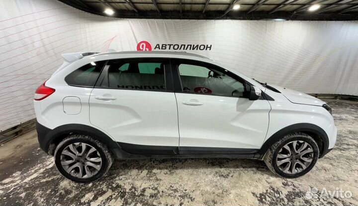 LADA XRAY Cross 1.6 CVT, 2019, 89 950 км