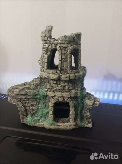 Замок, Грот для аквариума