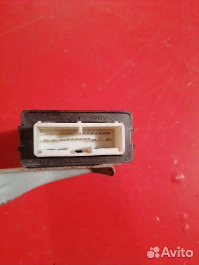 Блок управления стеклоочистителем Toyota Camry