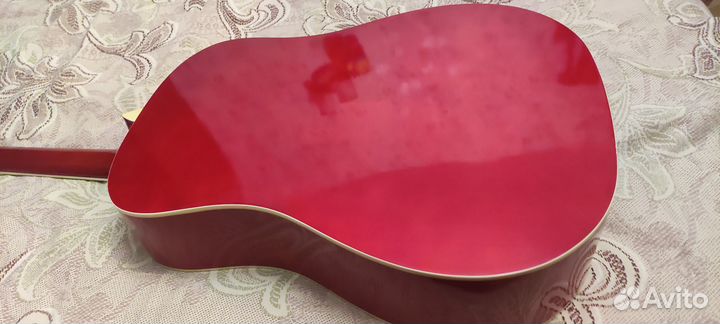 Акустическая гитара Cremona в идеальном состоянии