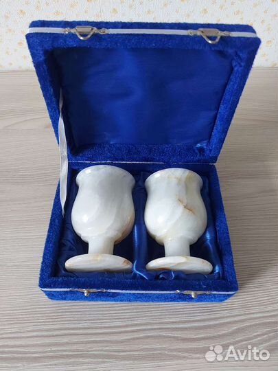 Рюмки из оникса в подарочной упаковке