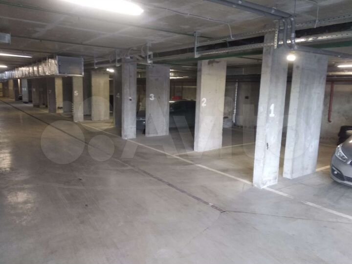 Машиноместо, 20 м²