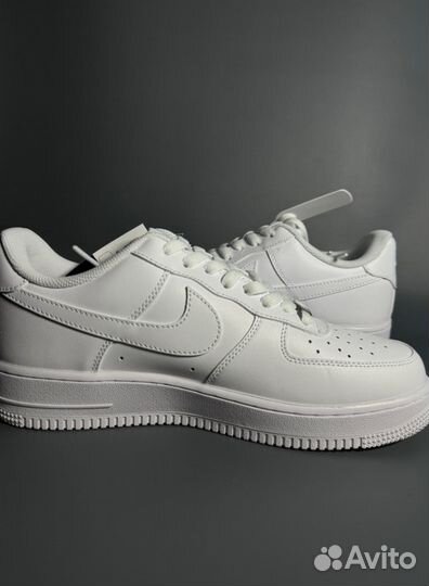 Кроссовки Nike AIR force 1 белые