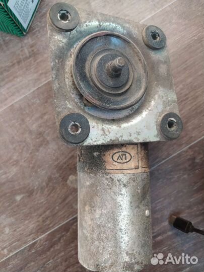 Моторчик стеклоочистителя