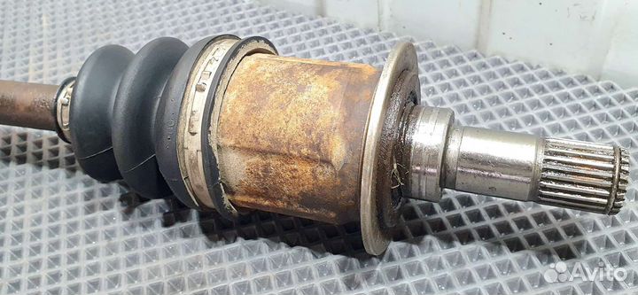 Полуось задняя правая Honda C-RV 1