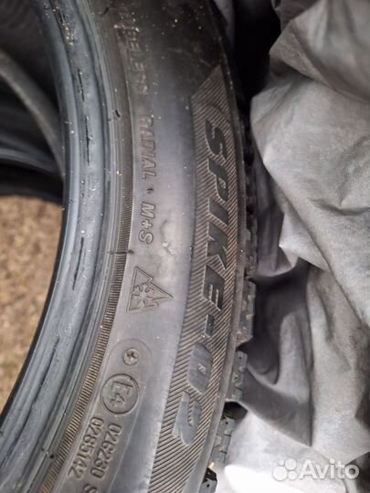 Bridgestone Blizzak Spike-02 235/45 R18