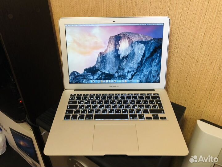 Apple MacBook Air 13 LCD i5 4Gb ram 128SSD