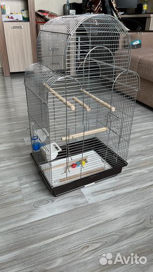 Клетка для попугая и игровой стенд