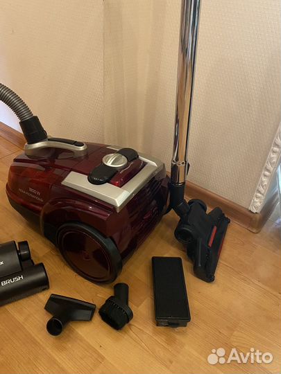 Пылесос Vitek 1833R