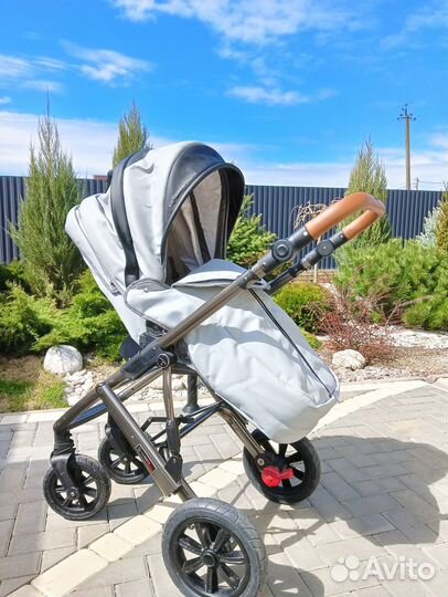 Продам коляску 2 в 1
