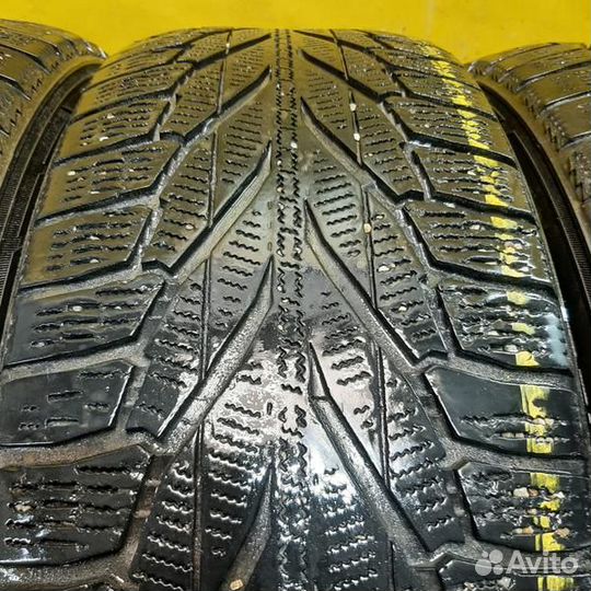 Nokian Tyres Hakkapeliitta R2 SUV 215/65 R17