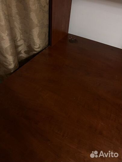 Стол письменный