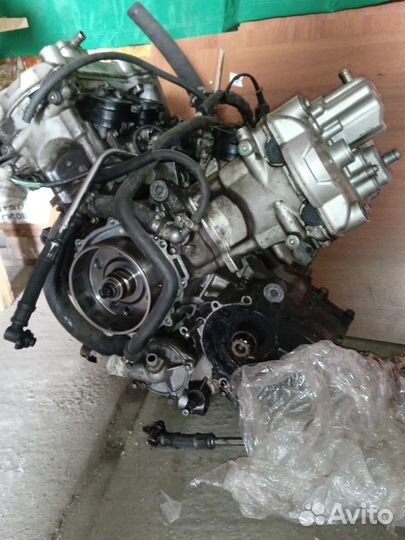 Двигатель VFR 800