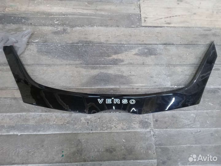 Дефлектор на Тойота corolla versa 2006г