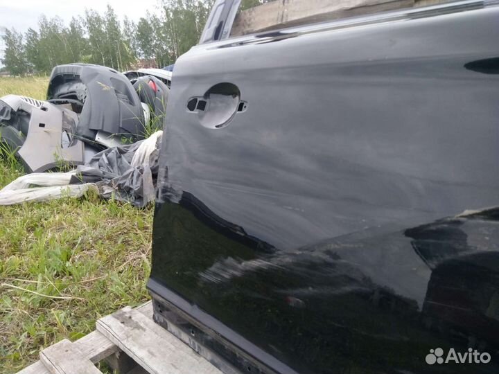 Дверь передняя правая Volvo xc60