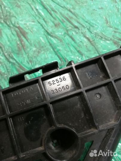 Кронштейн бампера передний левый Toyota Camry V50