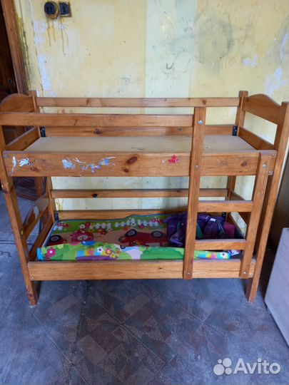 Детская двухярусная кровать бу
