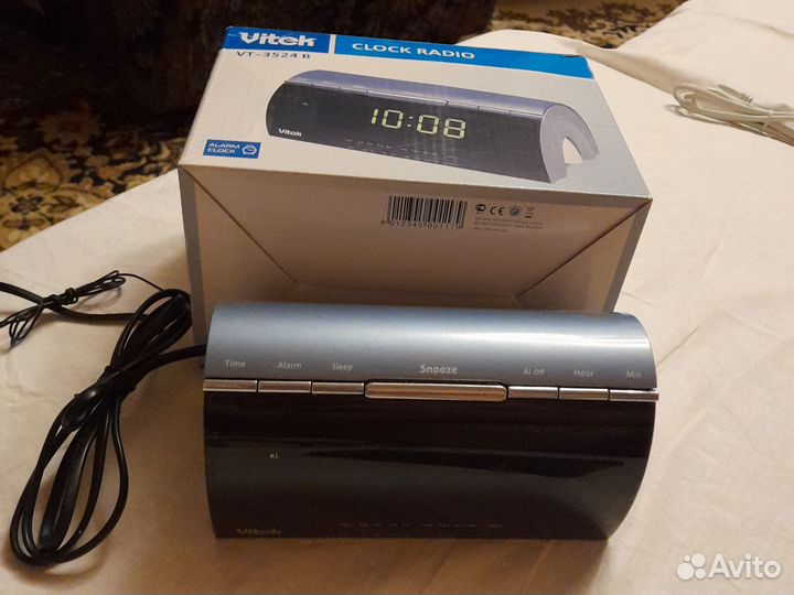 Радиочасы Vitek