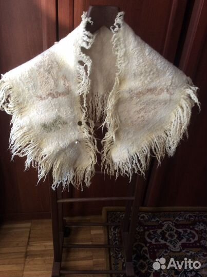 Воротник-шарф из овечьей шерсти