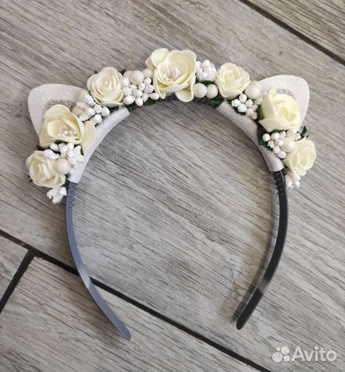 Ободок ручной работы с цветами