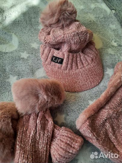 Комплект шапка, снуд, митенки