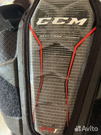 Нагрудник хоккейный ccm