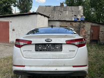 Kia Optima 2.4 AT, 2013, битый, 300 000 км, с пробегом, цена 700 000 руб.