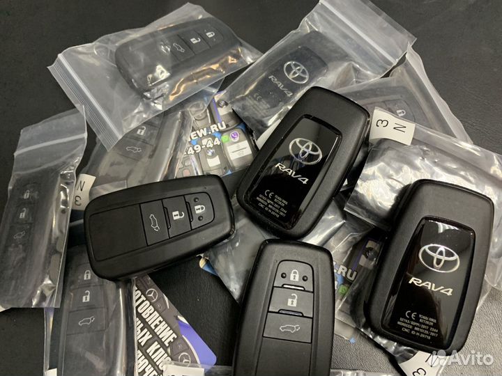 Ключ Тойота Рав 4 2018 + оригинал