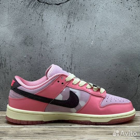Кроссовки Nike Dunk Low Barbie FN8927-621