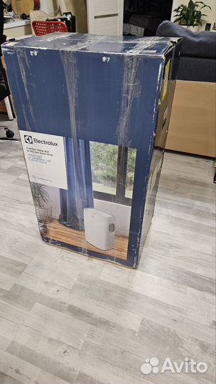 Мобильный кондиционер Electrolux eacm-11CL/N3