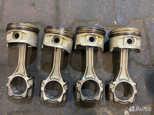 Поршни с шатунами (комплект) 3sgte