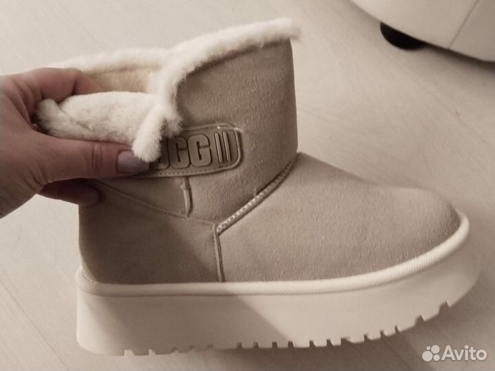 Ботинки женские зимние 38 размера новые