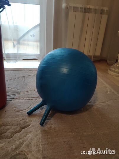 Продам детский фитбол (резиновый шар)