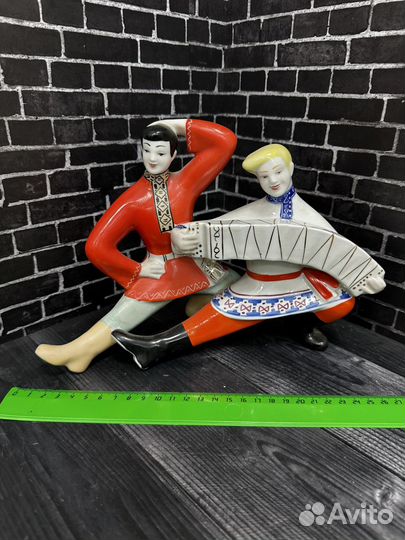 Статуэтка гопак