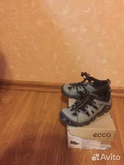 Ботинки для мальчика ecco