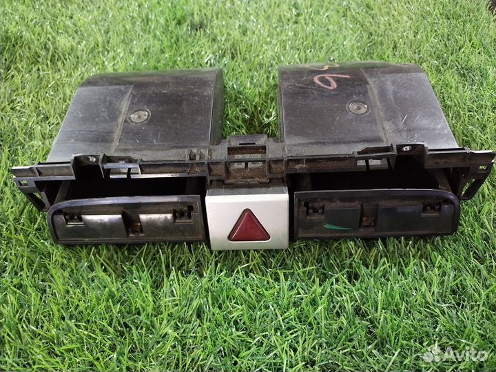 Бардачок Volkswagen Passat (B6) VI