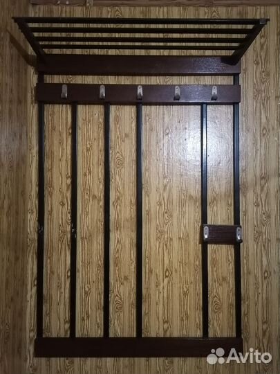 Вешалка в прихожую