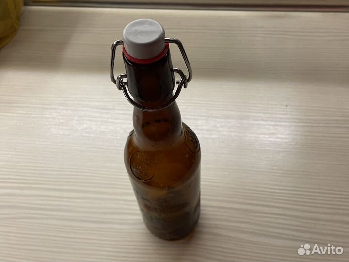 Бутылки стеклянные