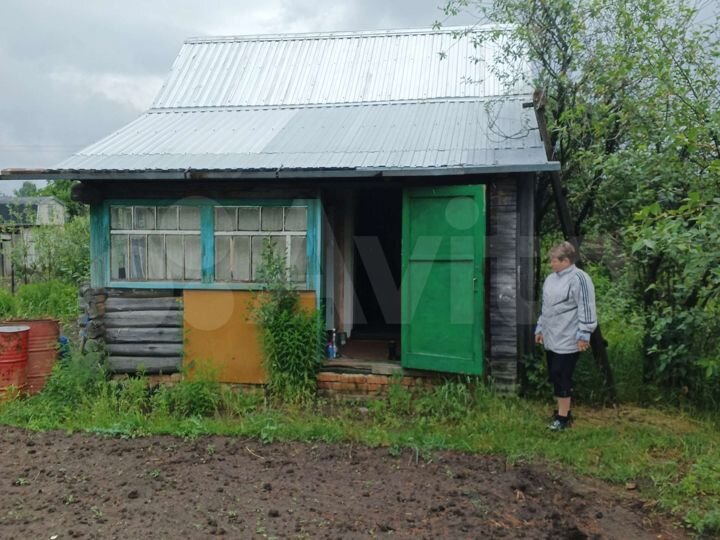 Дача 20 м² на участке 4 сот.