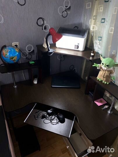 Компьютерный стол