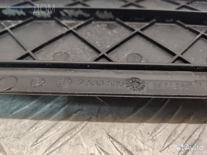 Крепление / кронштейн радиатора BMW E70 LCI